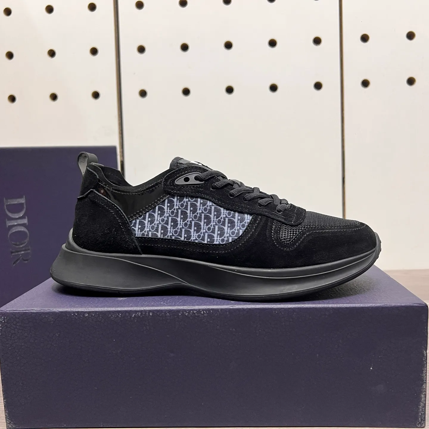Men's Men's Shoes 💰: 380💰《Dior》The latest and most popular casual shoes, top brand [seduce] luxury~purchase, top~quality. [Strong] The upper is made of imported breathable cowhide with material ➕ breathable sheepskin feet (•) and fine workmanship. Original stylish and stylish soft rubber wear-resistant foreskin outsole, light and comfortable on the foot, size: 38-44, (customized 45, 46), four colors available